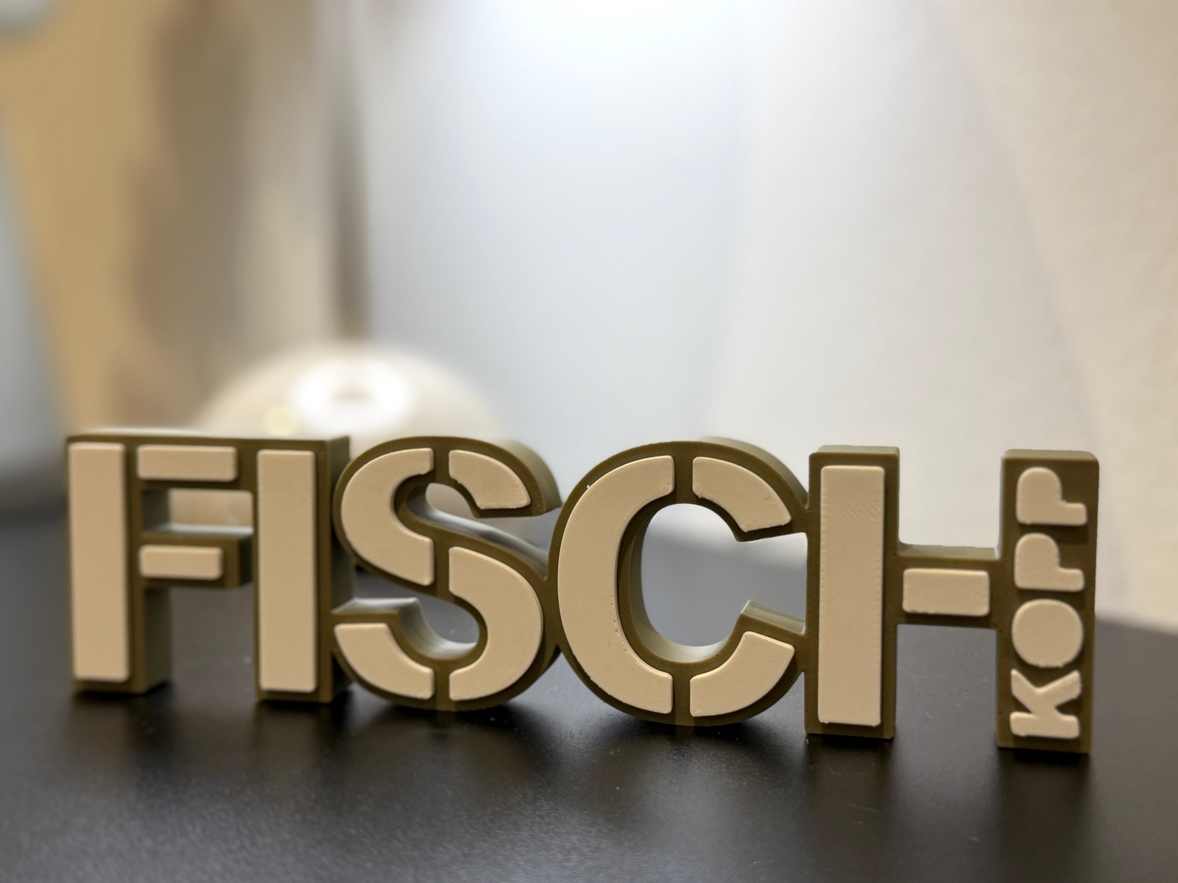 Schriftzug "Fisch Kopp"